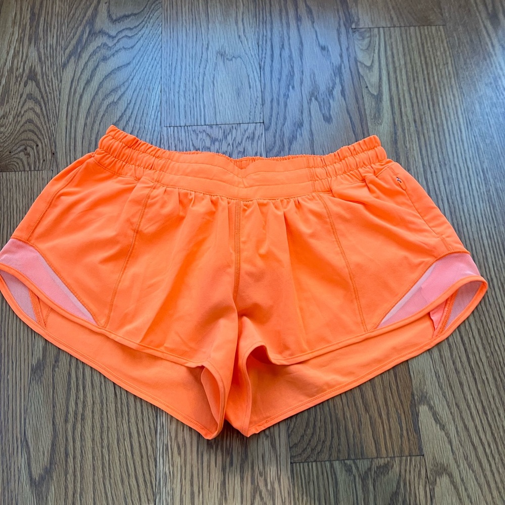 Lululemon Hotty Hot shorts 2.5” Size 8-Neon Orange